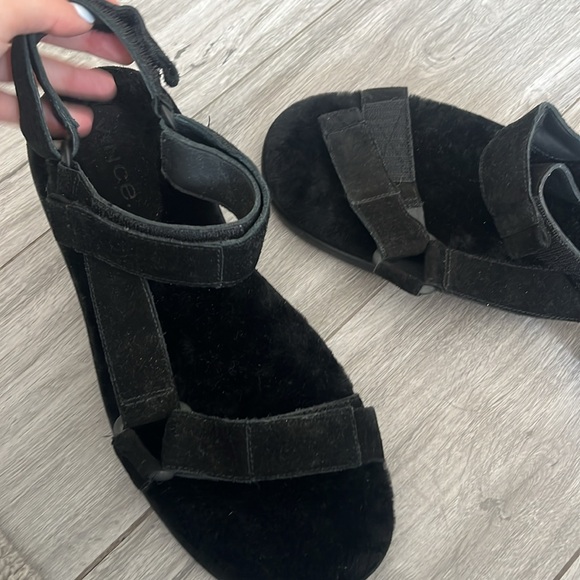 New!! Vince genuine shearling men's sandals - Picture 2 of 5